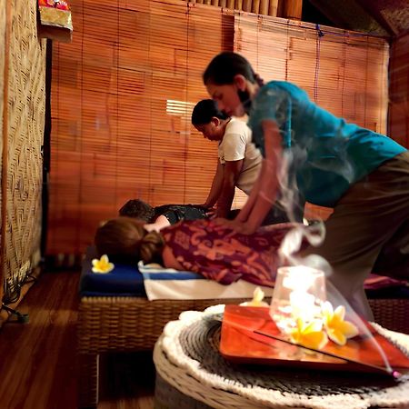Meket Bungalows Toyapakeh Ngoại thất bức ảnh