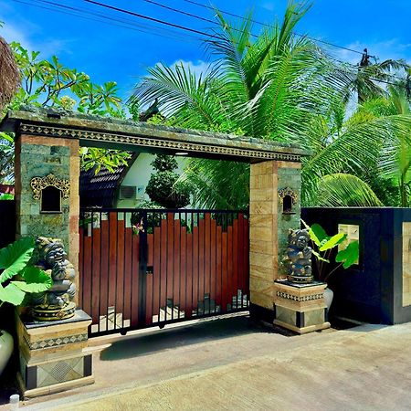 Meket Bungalows Toyapakeh Ngoại thất bức ảnh