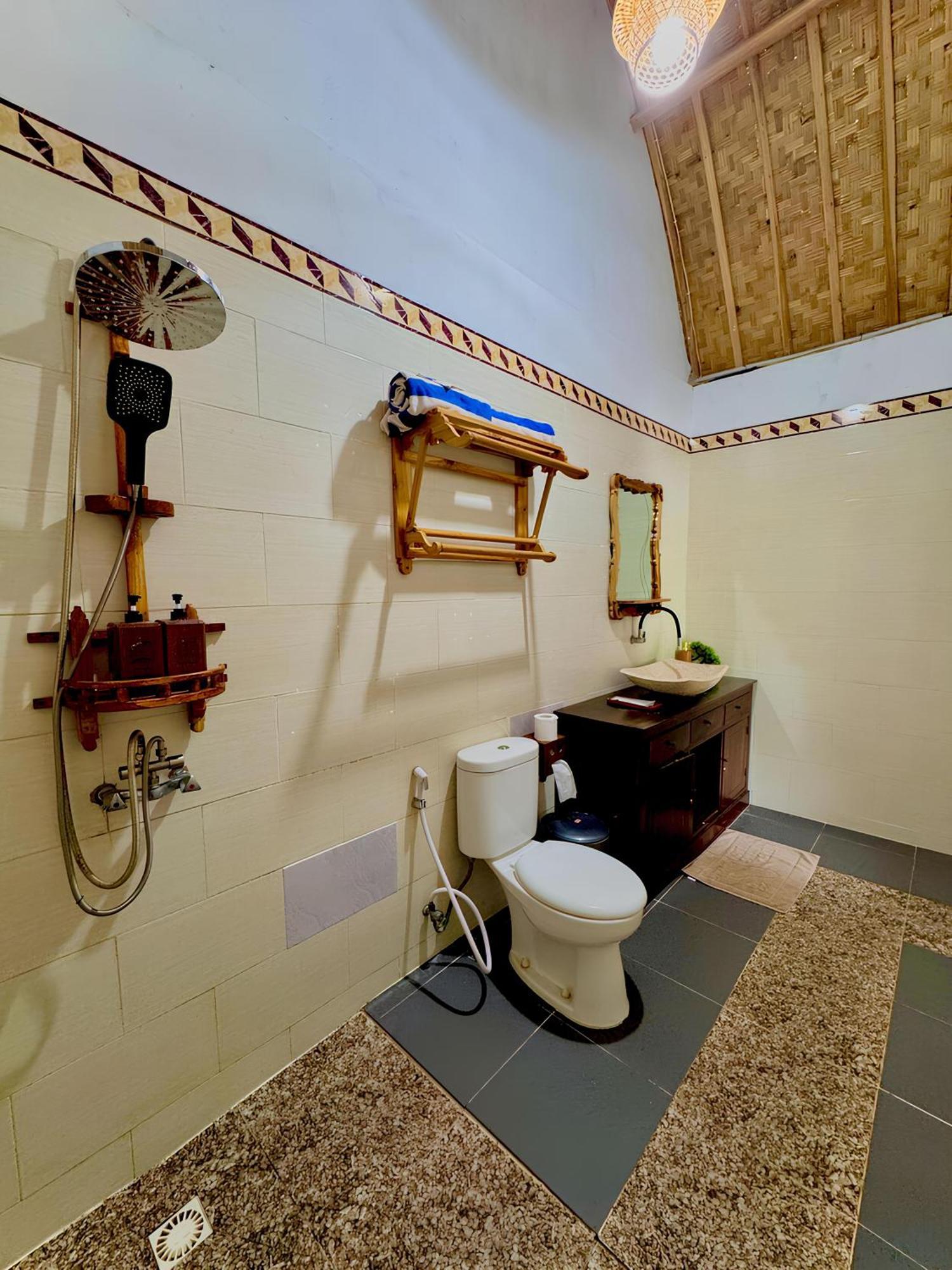 Meket Bungalows Toyapakeh Ngoại thất bức ảnh