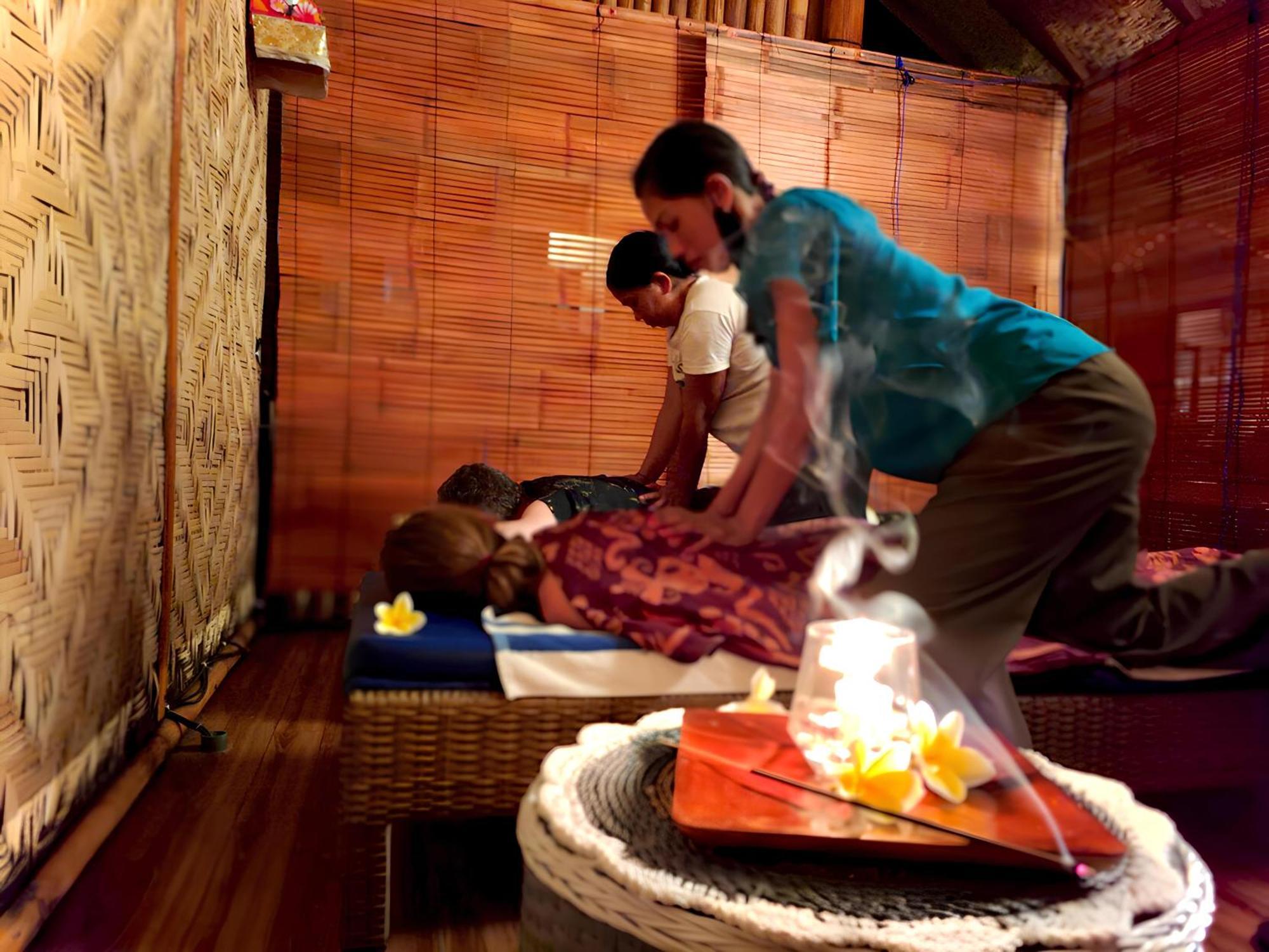 Meket Bungalows Toyapakeh Ngoại thất bức ảnh